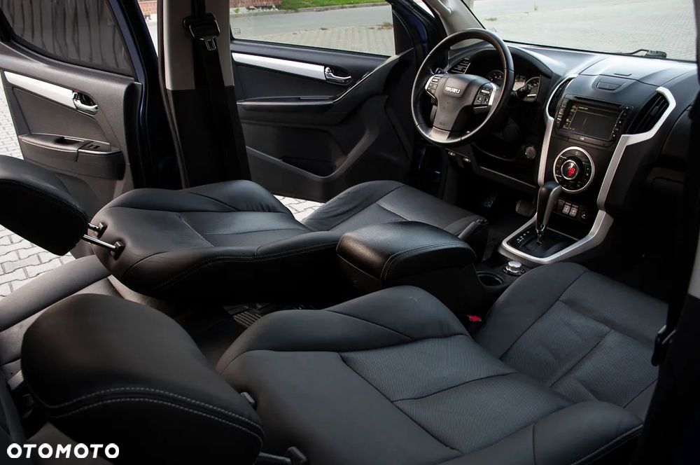 Isuzu D-Max 1.9 DC LS+ - 11