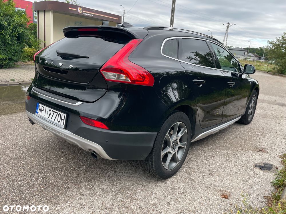 Volvo V40 D3 Drive-E Ocean Race - 4