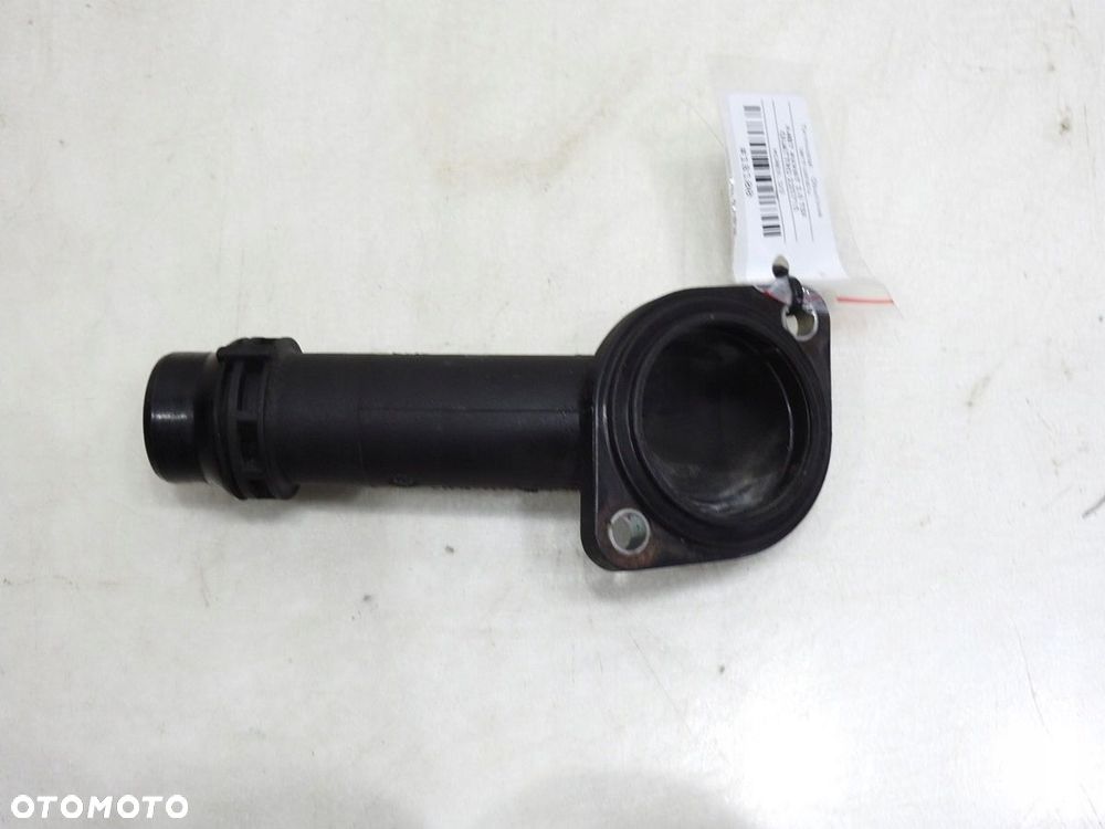 KRÓCIEC WODY AUDI A4 B7 2.0 TDI 06B121121L - 3