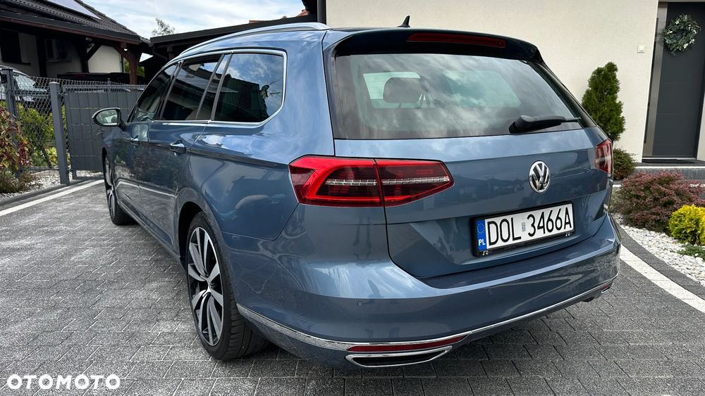 Volkswagen Passat Variant 2.0 TDI Bi-Turbo BMT 4Mot Highline DSG - 27