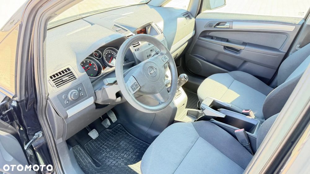 Opel Zafira 1.6 Enjoy - 21