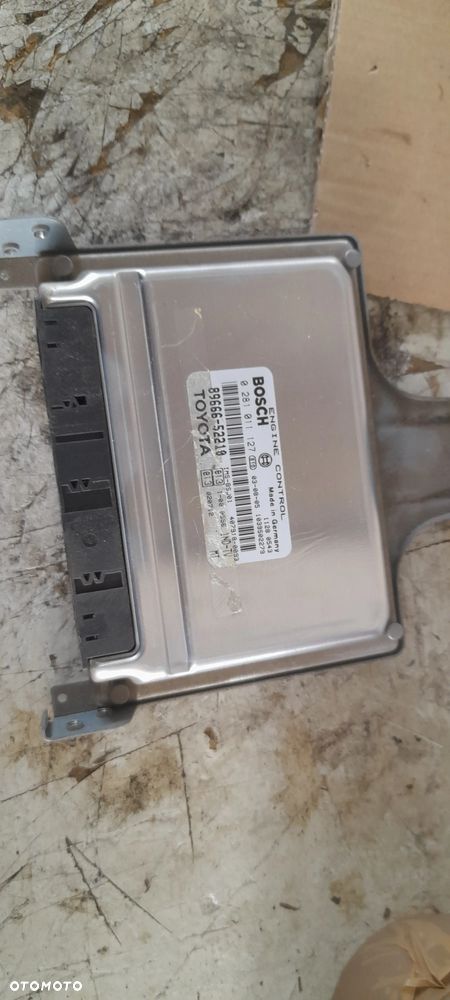 sterownik silnika TOYOTA YARIS VERSO 0281011127 - 2