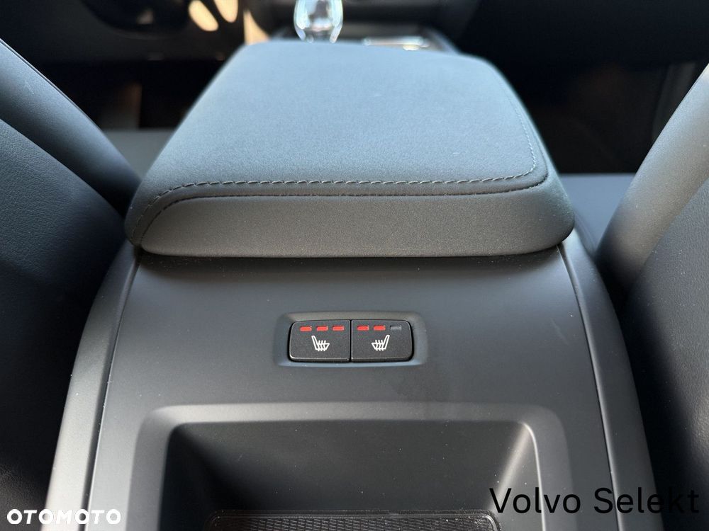 Volvo XC 60 B5 B AWD Plus Dark - 20