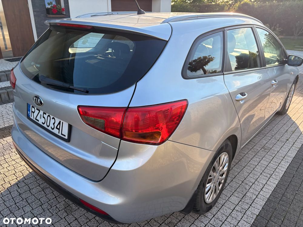 Kia Ceed 1.6 CRDi M - 4
