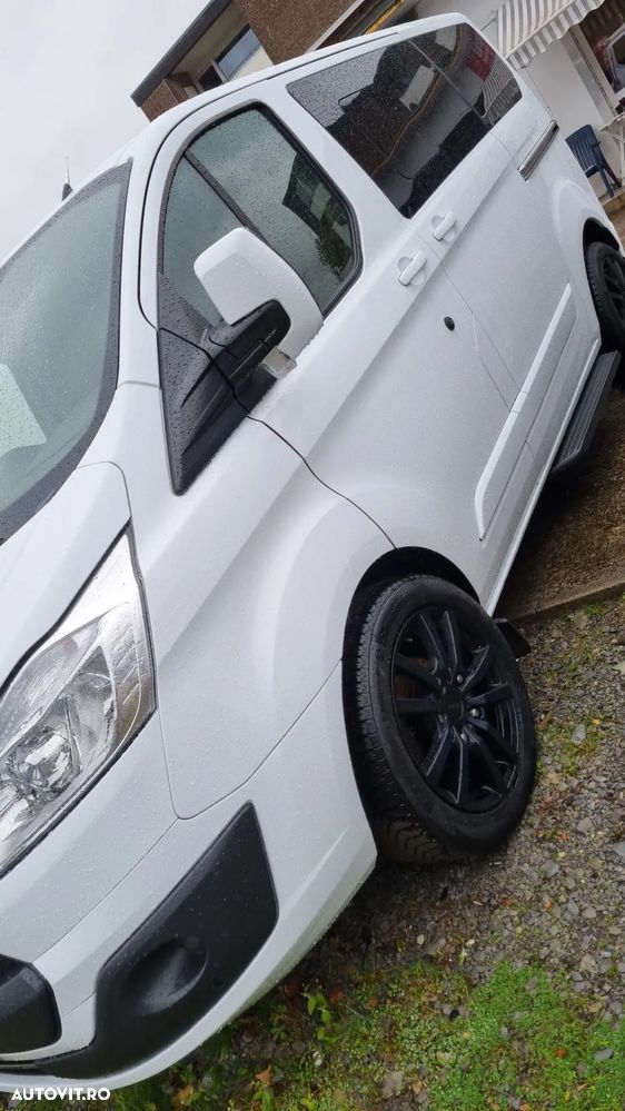 Ford Tourneo Custom - 6