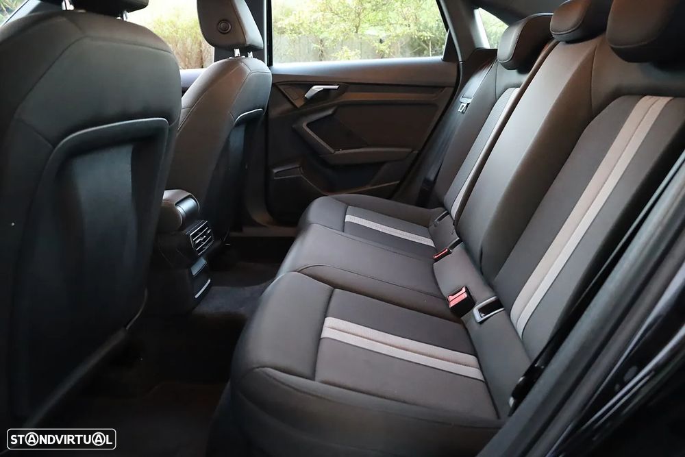 Audi A3 Limousine 30 TDI - 44