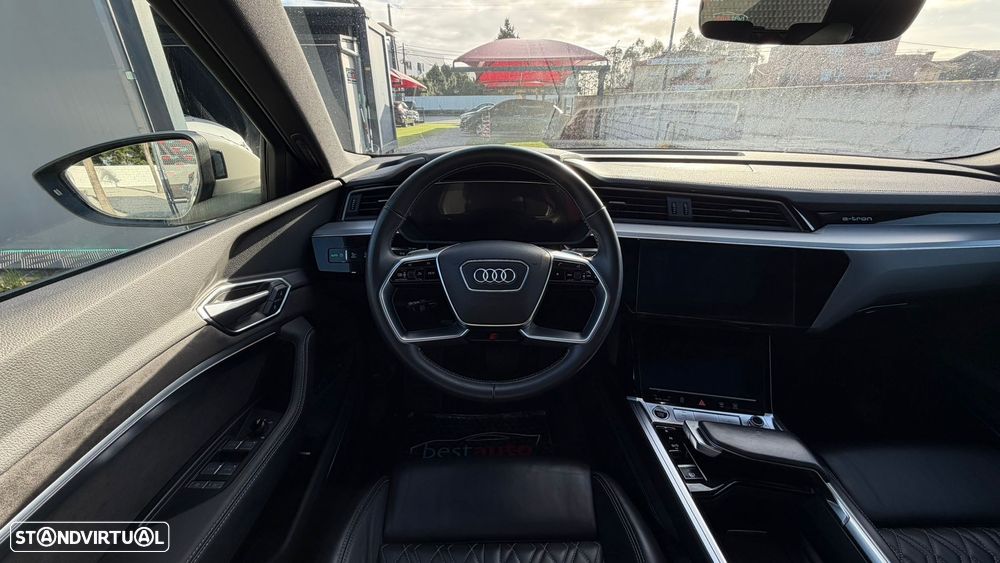 Audi e-tron 55 quattro S line - 24