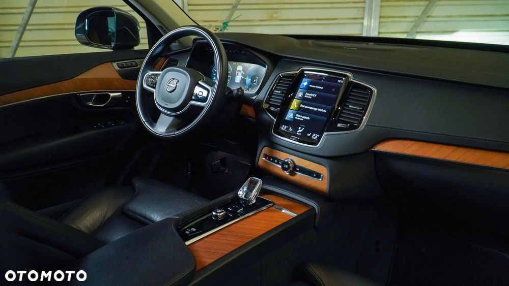 Volvo XC 90 T8 AWD Plug-In Hybrid Inscription 7os - 22