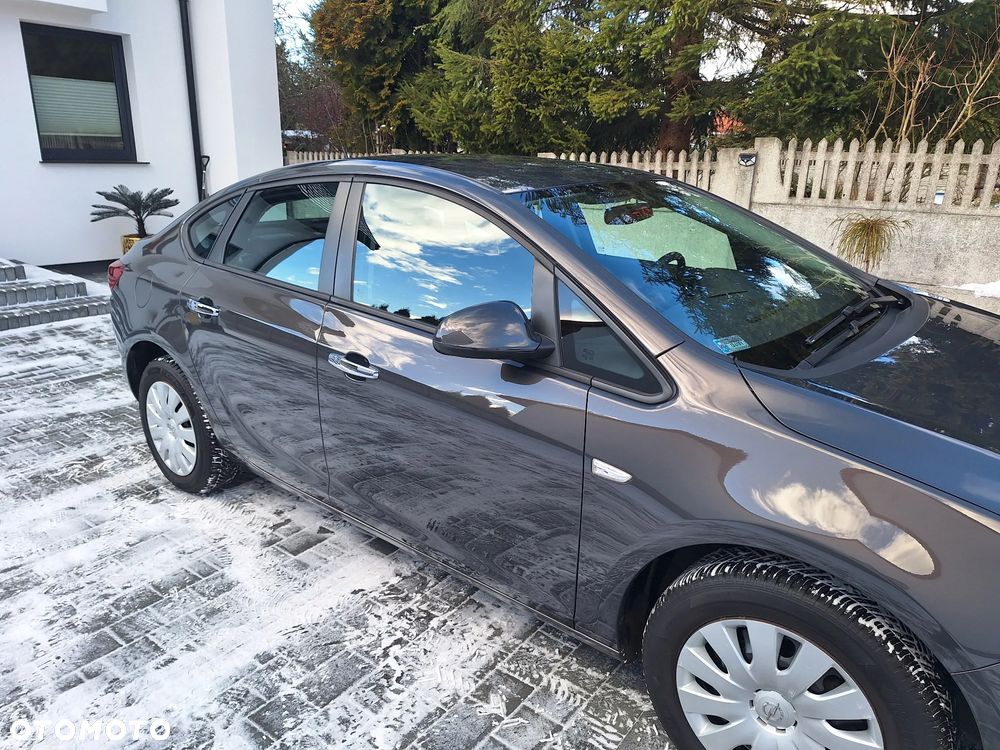 Opel Astra 1.6 Active EU6 - 13