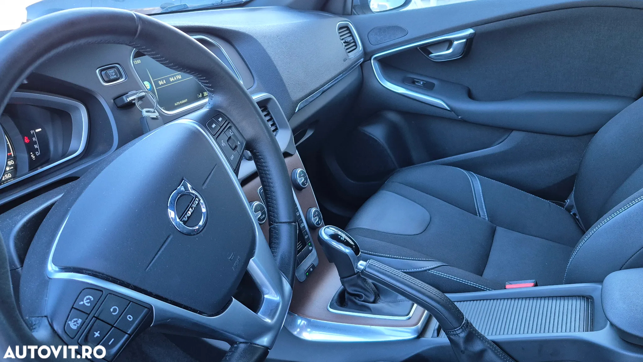 Volvo V40 D3 Aut. Summum - 25
