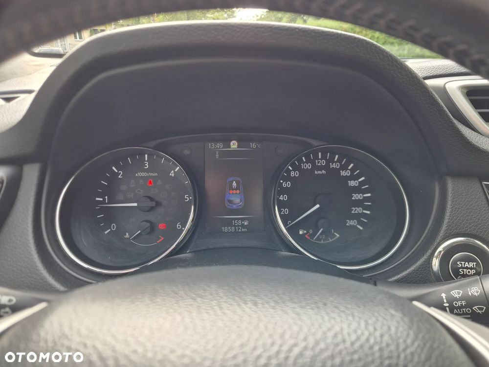 Nissan Qashqai 1.6 DCi Tekna EU6 - 9