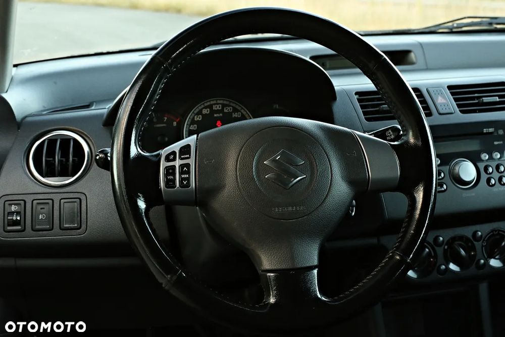 Suzuki Swift 1.3 Comfort - 34