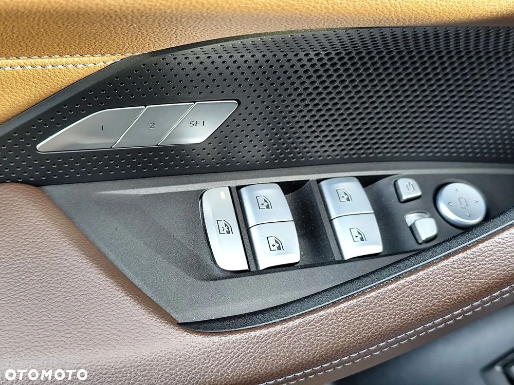 BMW i4 80.7kWh M50 - 17