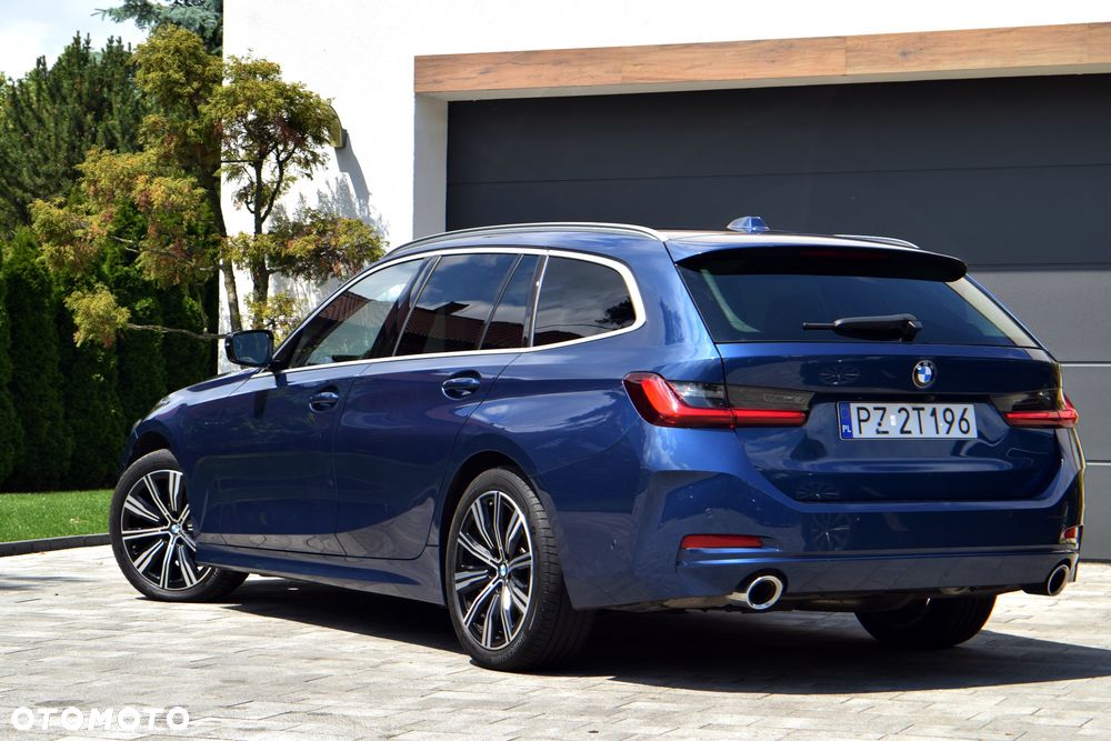 BMW Seria 3 320d xDrive Luxury Line sport - 37