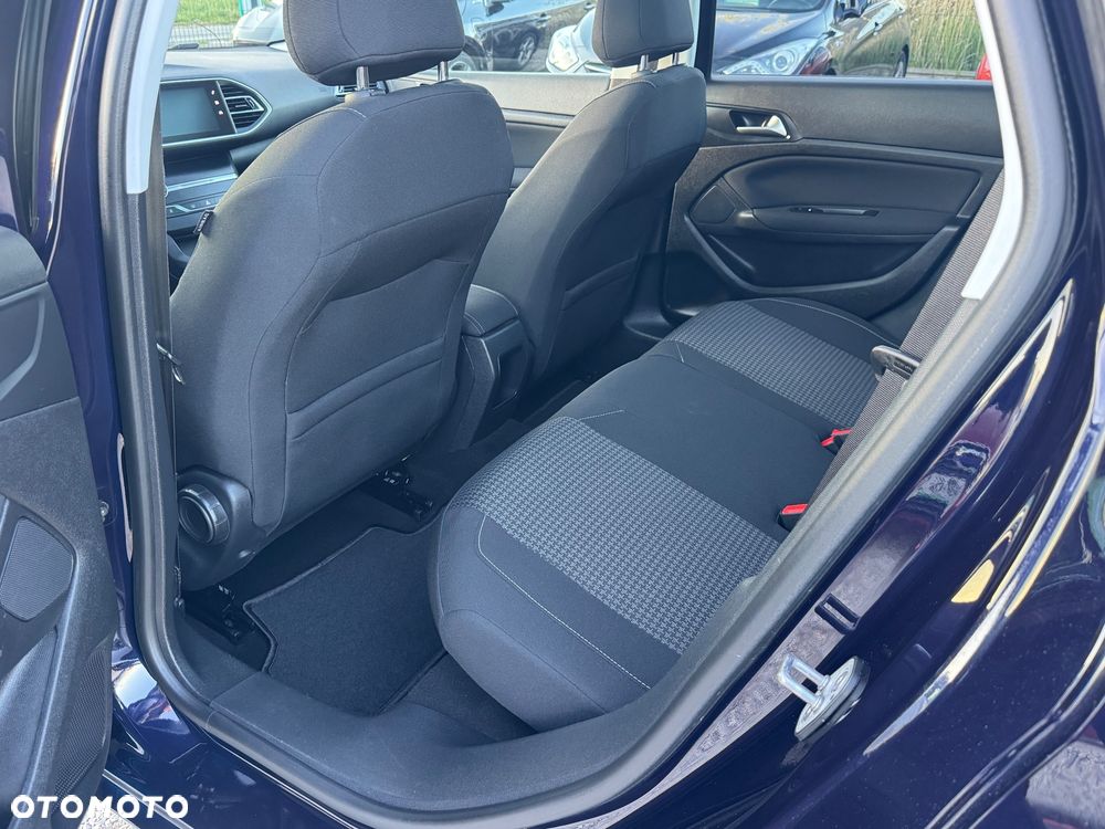 Peugeot 308 1.6 BlueHDi Business Line S&S - 26