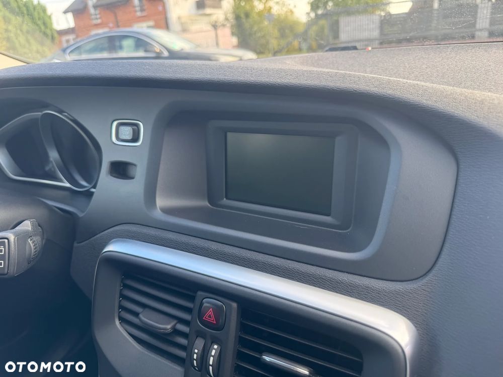 Volvo V40 - 27