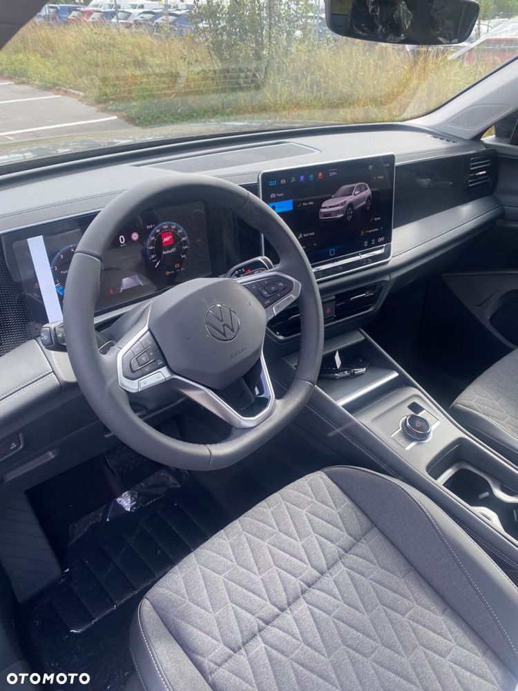 Volkswagen Tiguan - 10