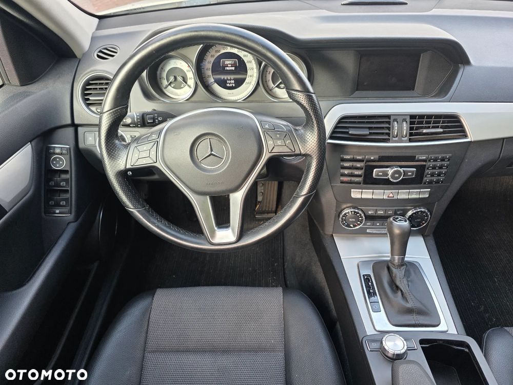 Mercedes-Benz Klasa C 180 T (BlueEFFICIENCY) 7G-TRONIC Avantgarde - 8
