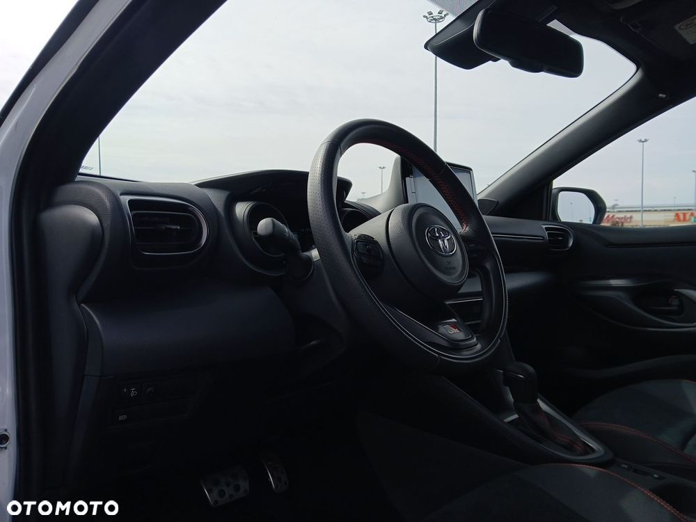 Toyota Yaris - 19