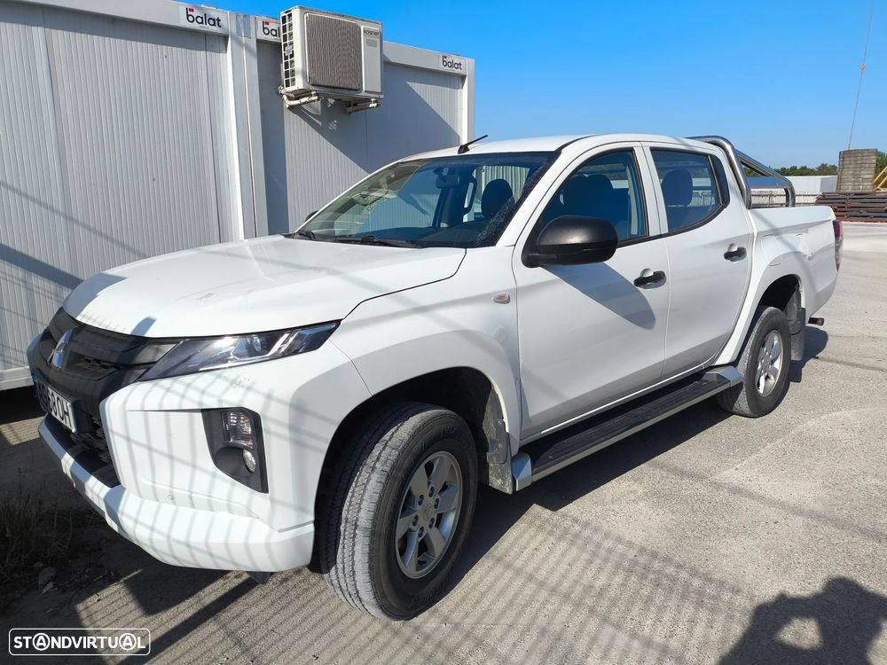 Mitsubishi L200 2.3 DI-D CD Invite Strakar Look 2WD - 3