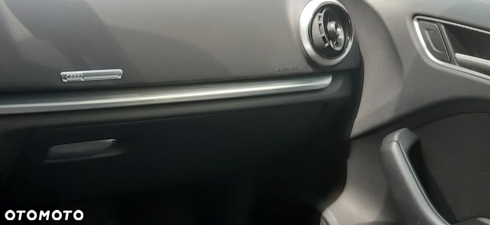 Audi A3 Sportback - 6