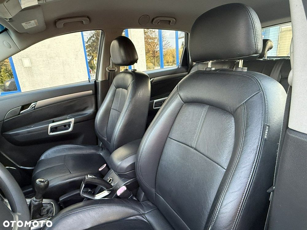 Opel Antara - 12
