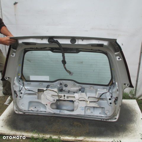VOLVO V70 XC70 KLAPA TYŁ TYLNA Z SZYBĄ I LAMPAMI 2007- - 11