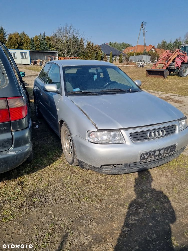 Audi a3 8l lift 1.9 tdi ATD 101km skrzynia EUH lakier LY7W na części - 2