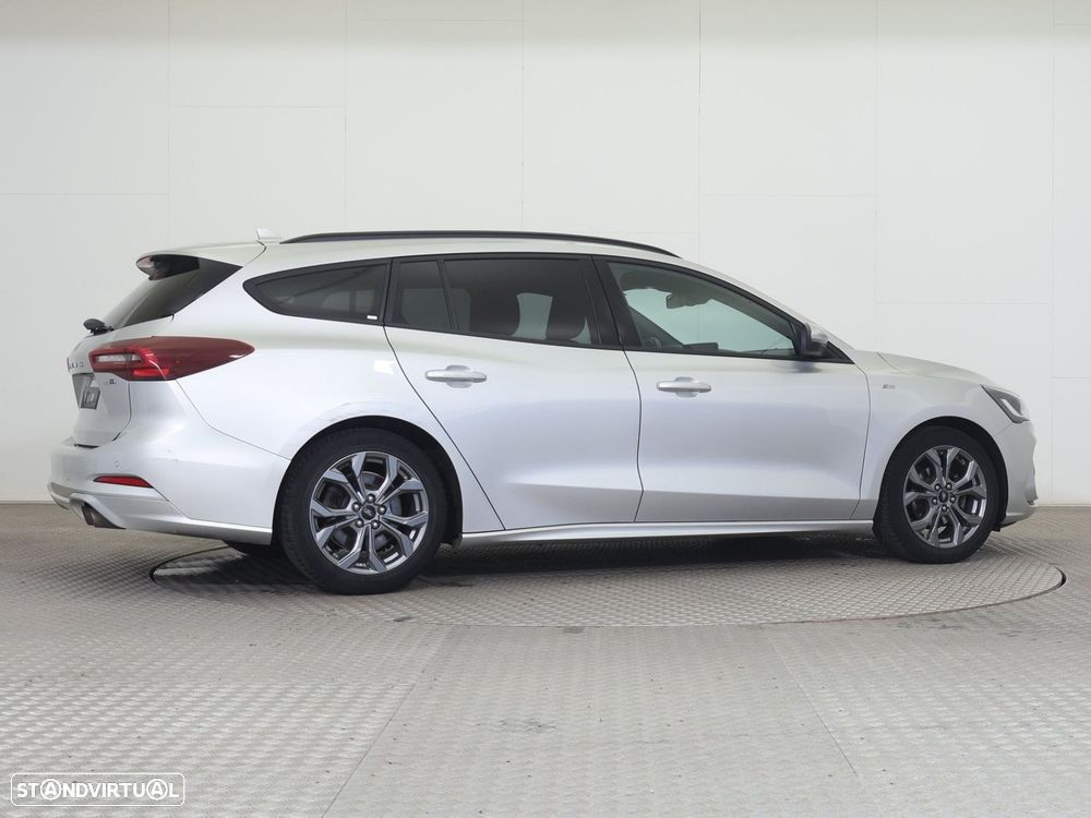Ford Focus SW 1.0 EcoBoost MHEV ST-Line - 23