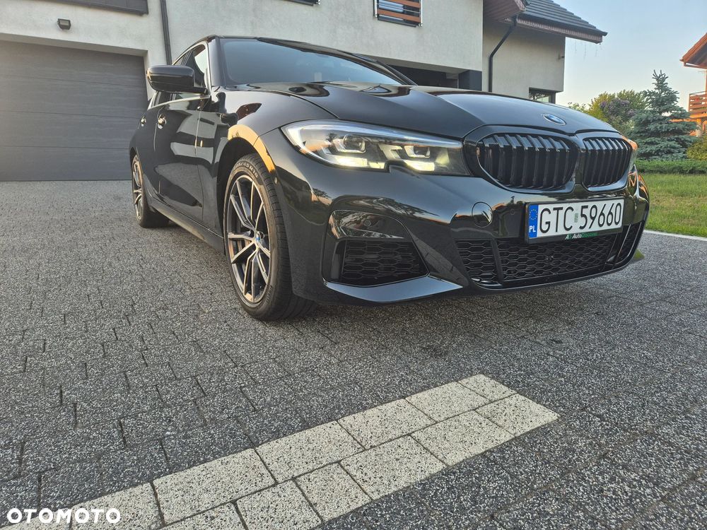 BMW Seria 3 330i xDrive M Sport - 2