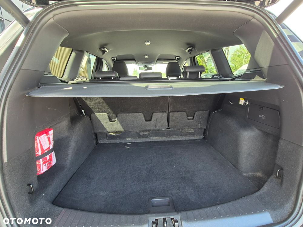 Ford Kuga 2.0 TDCi 4x4 ST-Line - 28