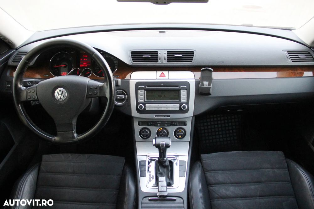 Volkswagen Passat Variant 2.0 TDI DPF DSG Highline - 10