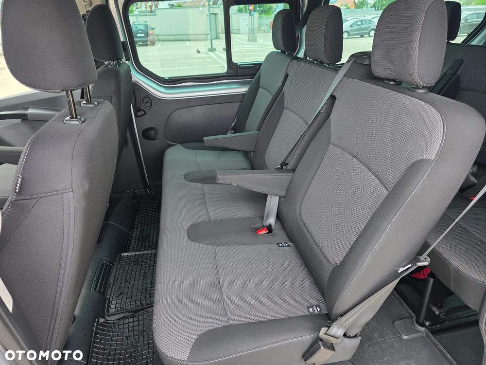 Renault Trafic 2.0 dCi EDC - 7