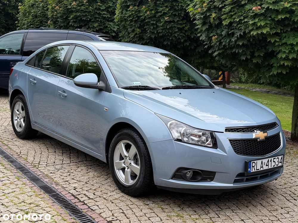 Chevrolet Cruze 1.6 - 2