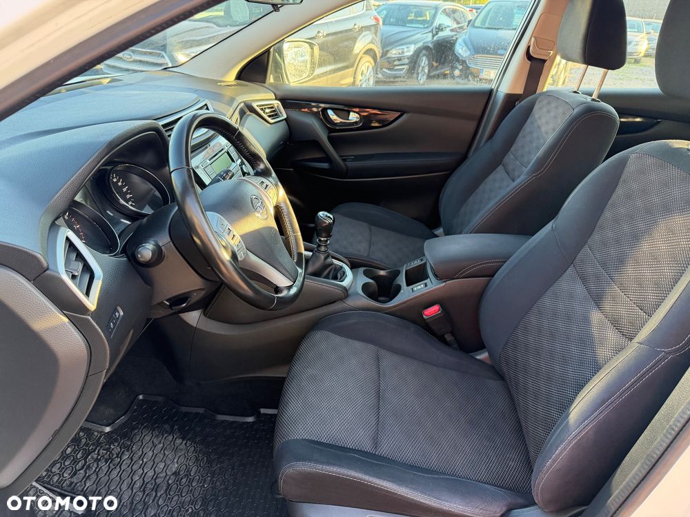 Nissan Qashqai 1.2 DIG-T Tekna EU6 - 6