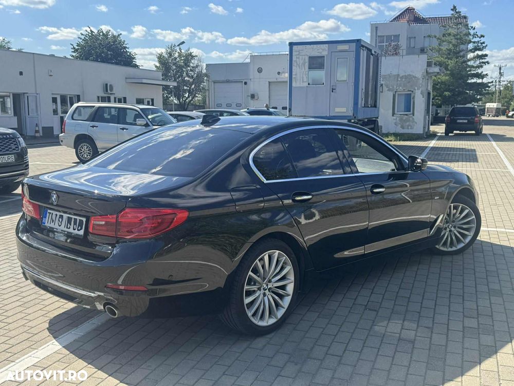 BMW Seria 5 530d xDrive Aut. Luxury Line - 4