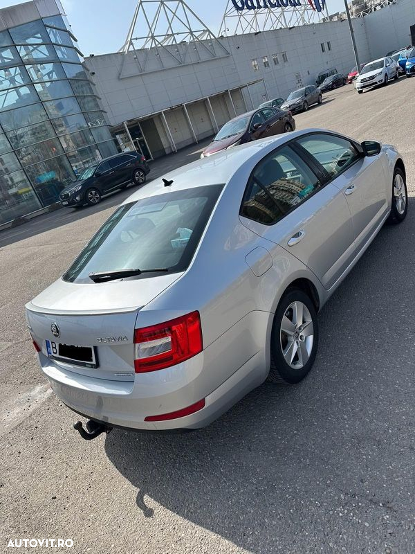 Skoda Octavia 1.6 TDI Greenline - 4