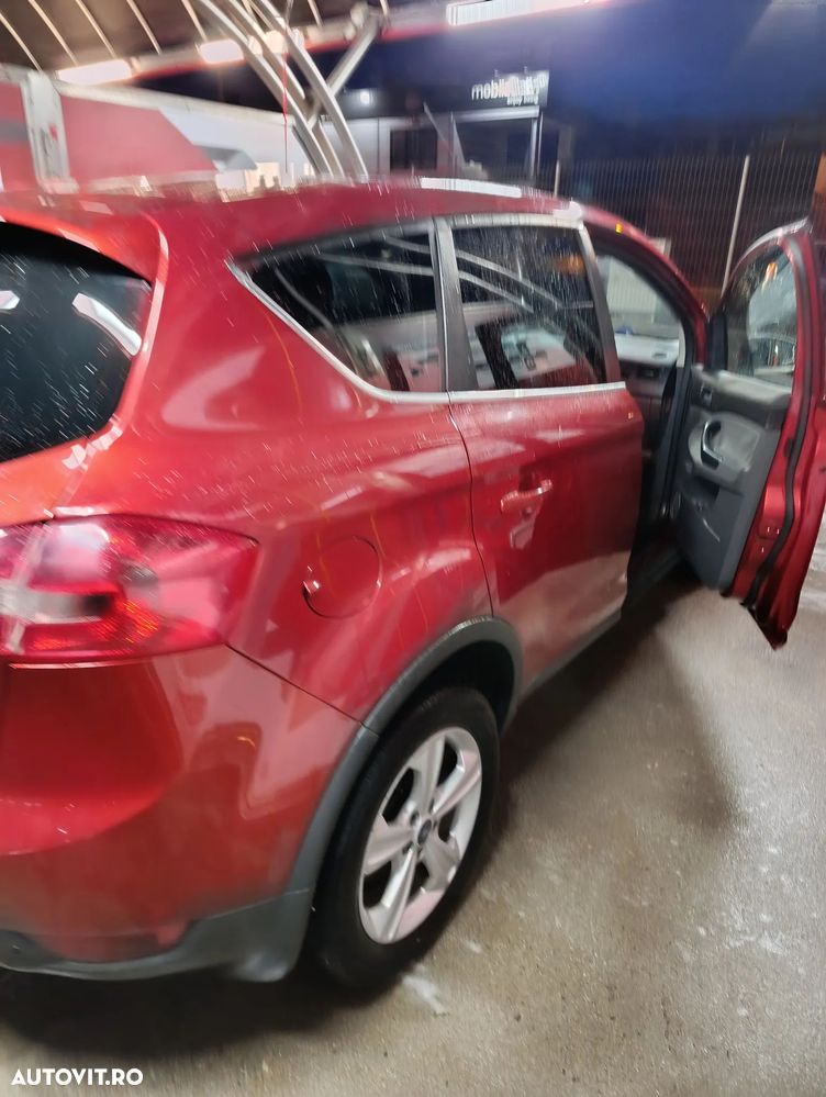 Ford Kuga 2.0L TDCi DPF Titanium - 10