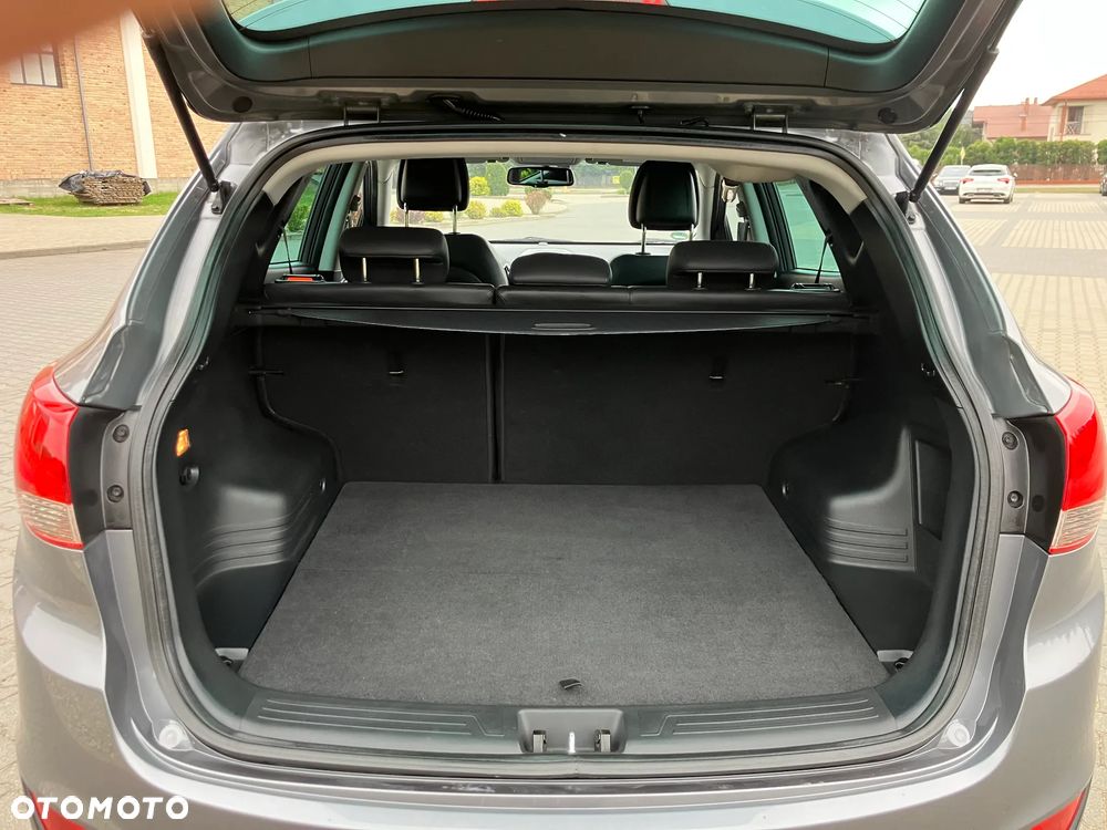 Hyundai ix35 blue 1.6 2WD Finale Gold - 36