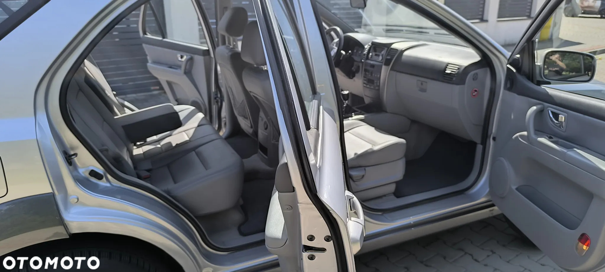 Kia Sorento 2.4 16V LX - 31