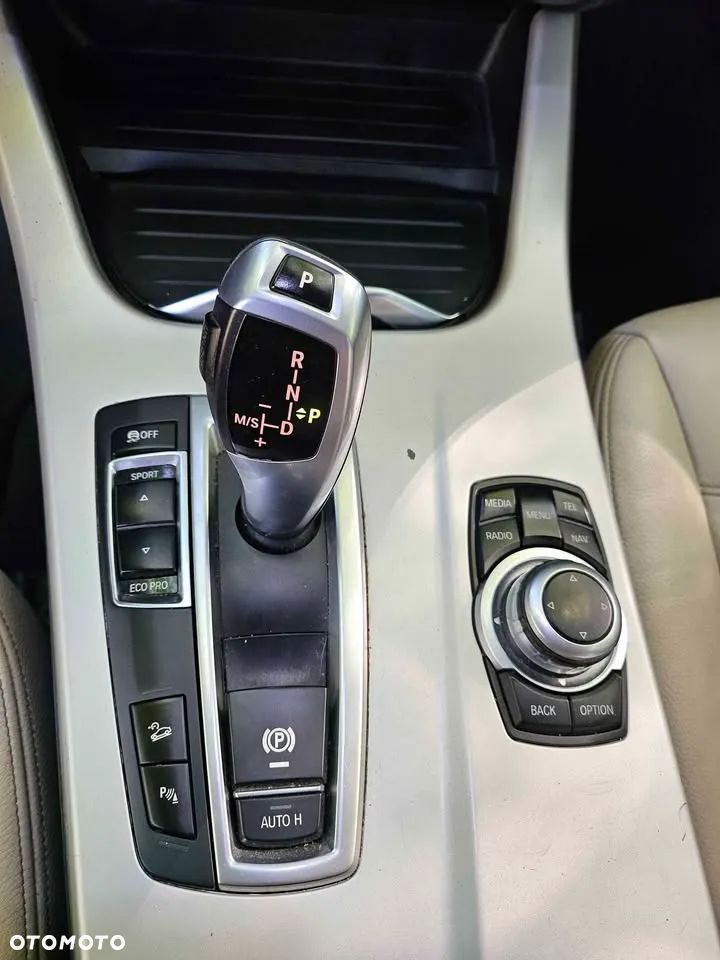 BMW X3 xDrive20d - 8