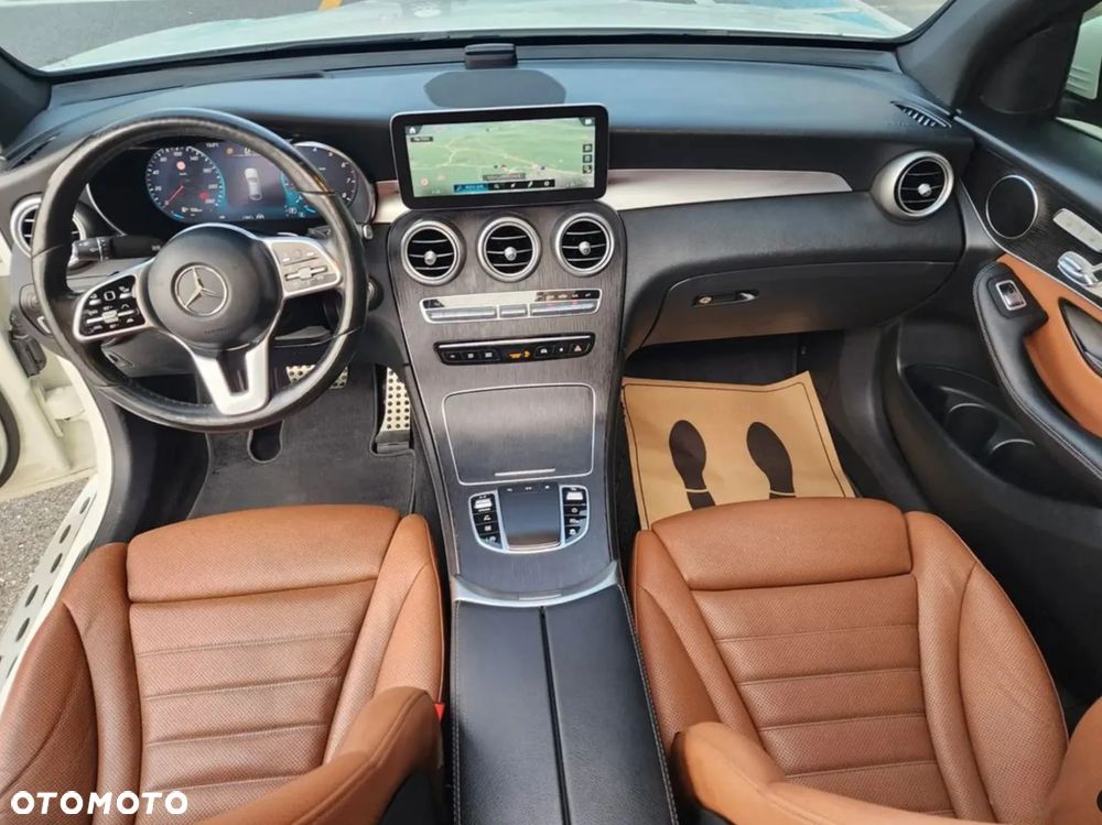 Mercedes-Benz GLC 300 4Matic 9G-TRONIC Exclusive - 10