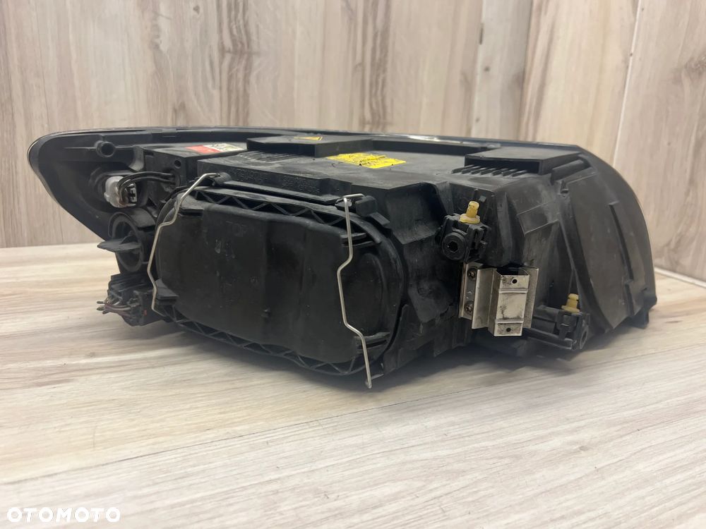XENON LAMPA LEWA VOLVO V50 S40 EUROPA 30698889 - 6