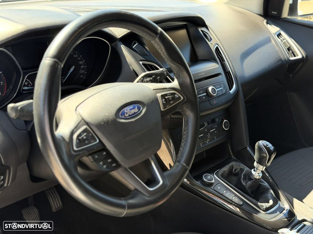 Ford Focus SW 1.0 SCTi Titanium Best - 19