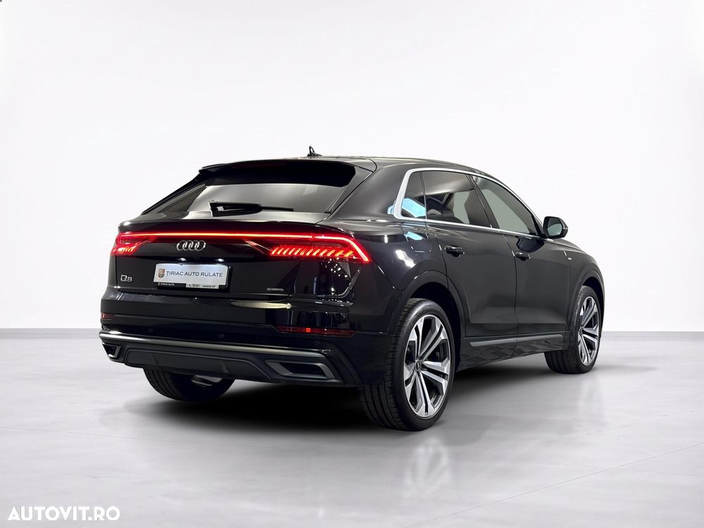 Audi Q8 - 6