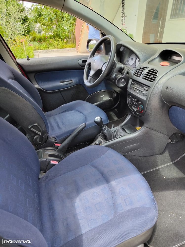Peugeot 206 1.1 Color Line - 4
