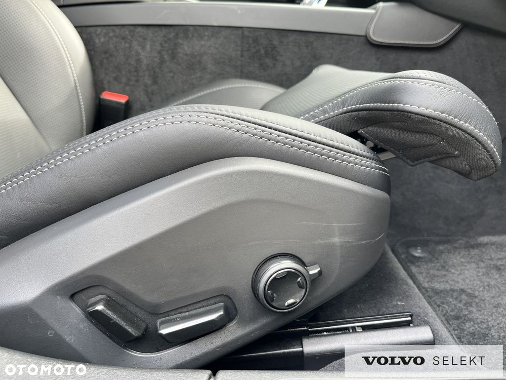 Volvo S90 - 34