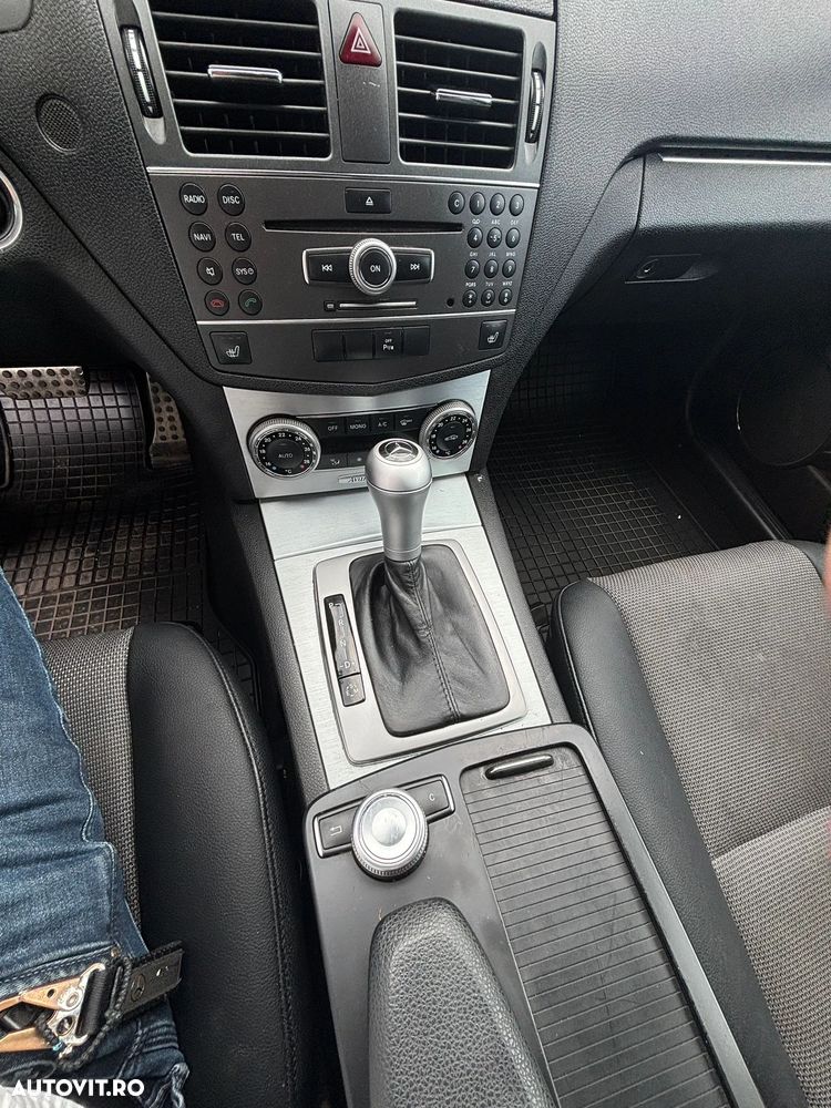 Mercedes-Benz C - 21
