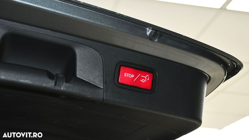 Mercedes-Benz GLC 220 d 4Matic 9G-TRONIC AMG Line - 29