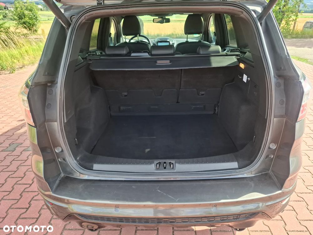 Ford Kuga 2.0 TDCi 4x4 ST-Line - 25